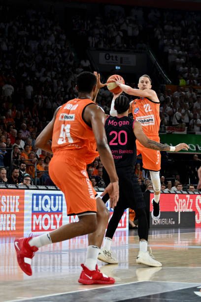 而被誉为 而被誉为