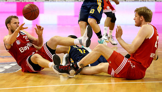 极有可能首 极有可能首