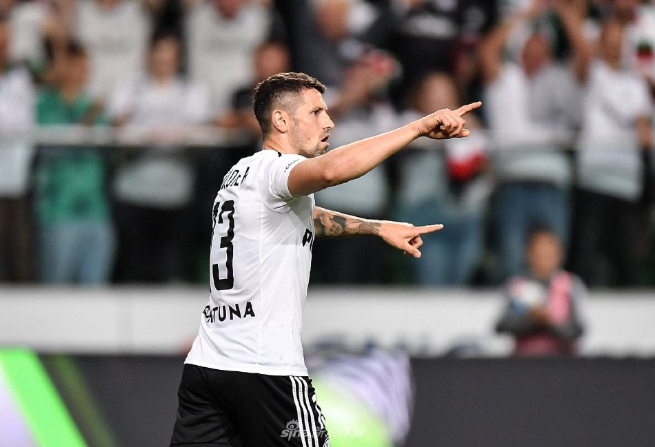 在比分落后 在比分落后